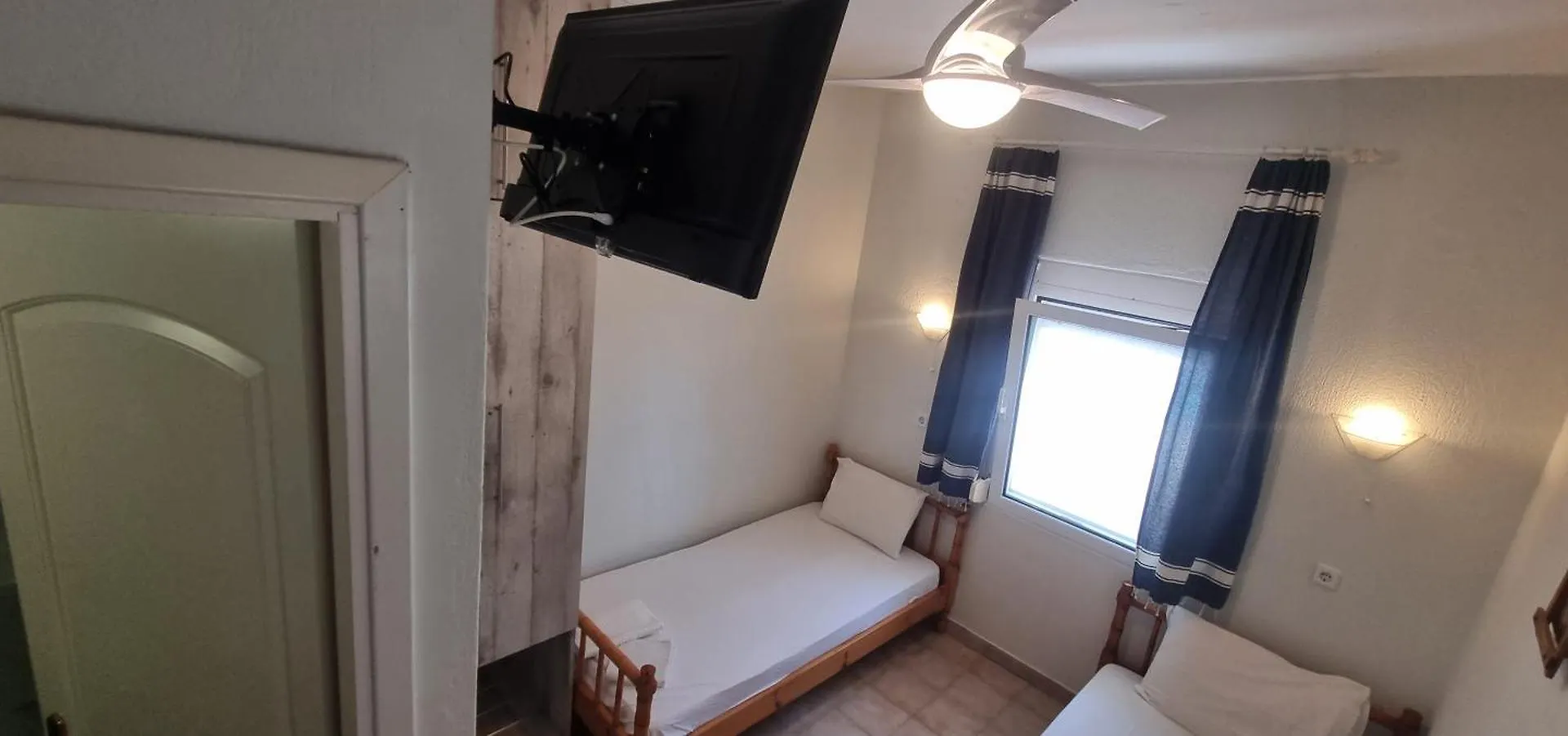 Sea Side Studios With Swimming Pool & Parking Kassandreia